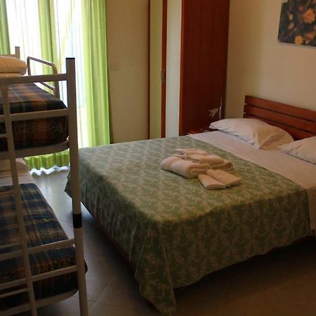 B&B Giovanna Gms Порто Чезарео Екстериор снимка